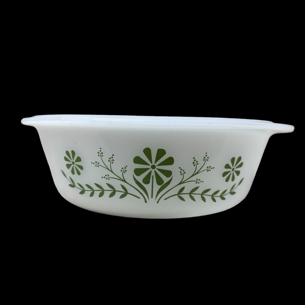 Mid Century White and Green Daisy Glasbake Casserole Dish 11/2 Quart